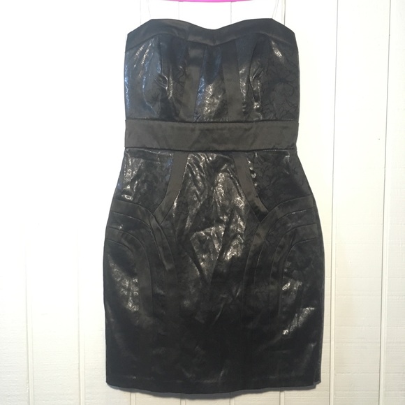 Dresses & Skirts - Kimora Lee Simmons sexy body con dress. Size M